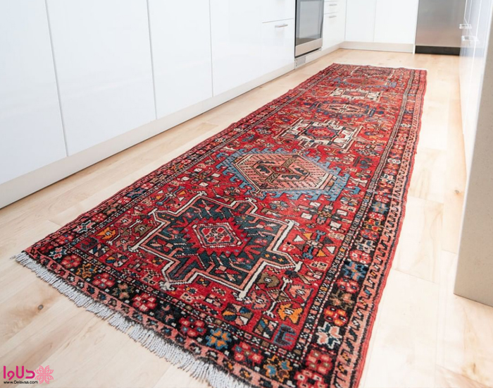 4.کناره ، یکی از انواع فرش دستباف ایرانی